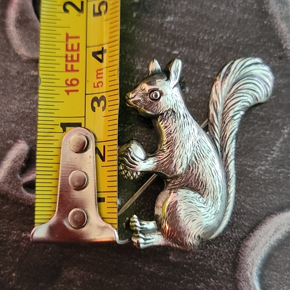 Vintage Sterling Squirrel Brooch - Picture 3 of 4